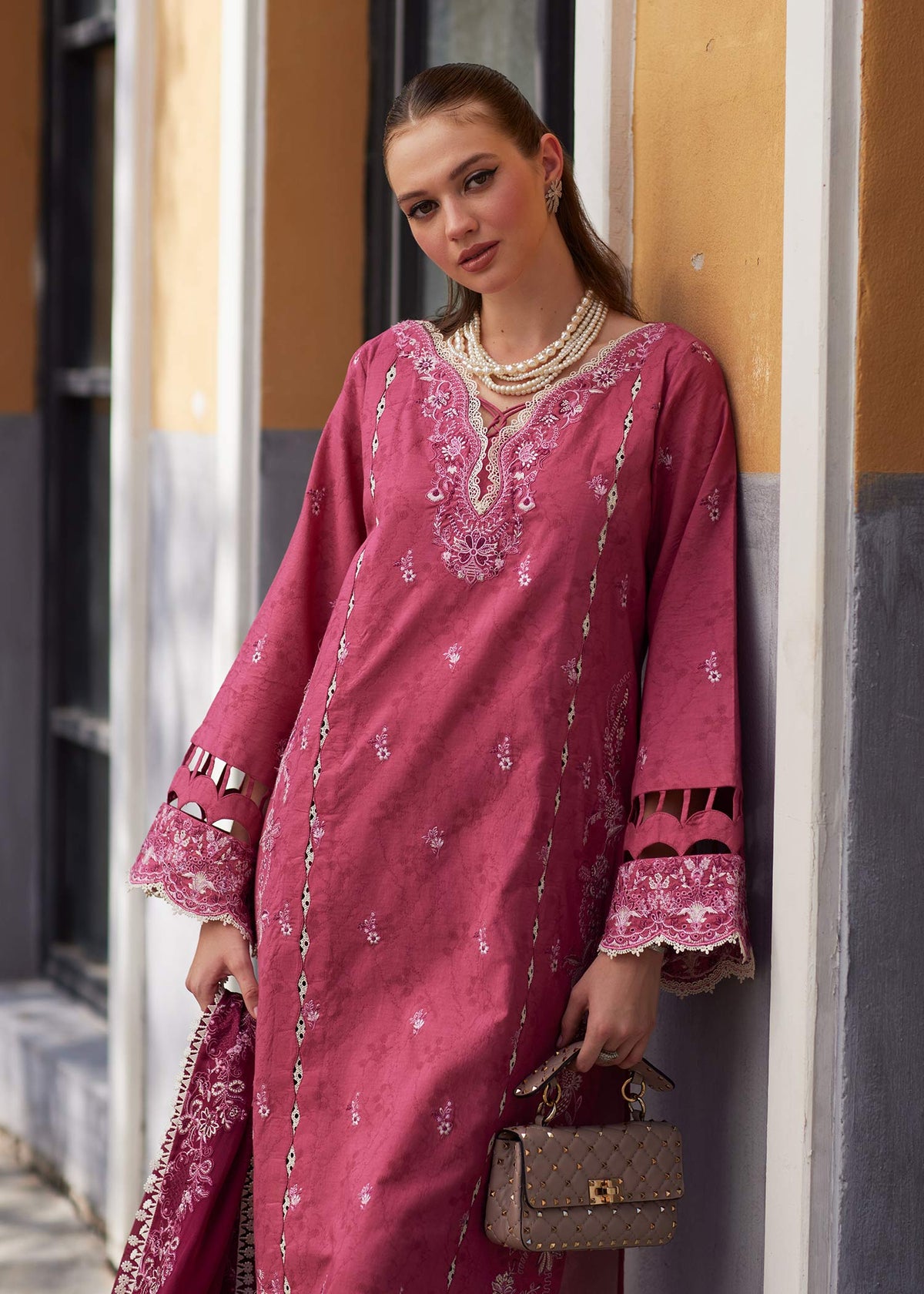 Savia - Kanwal Malik