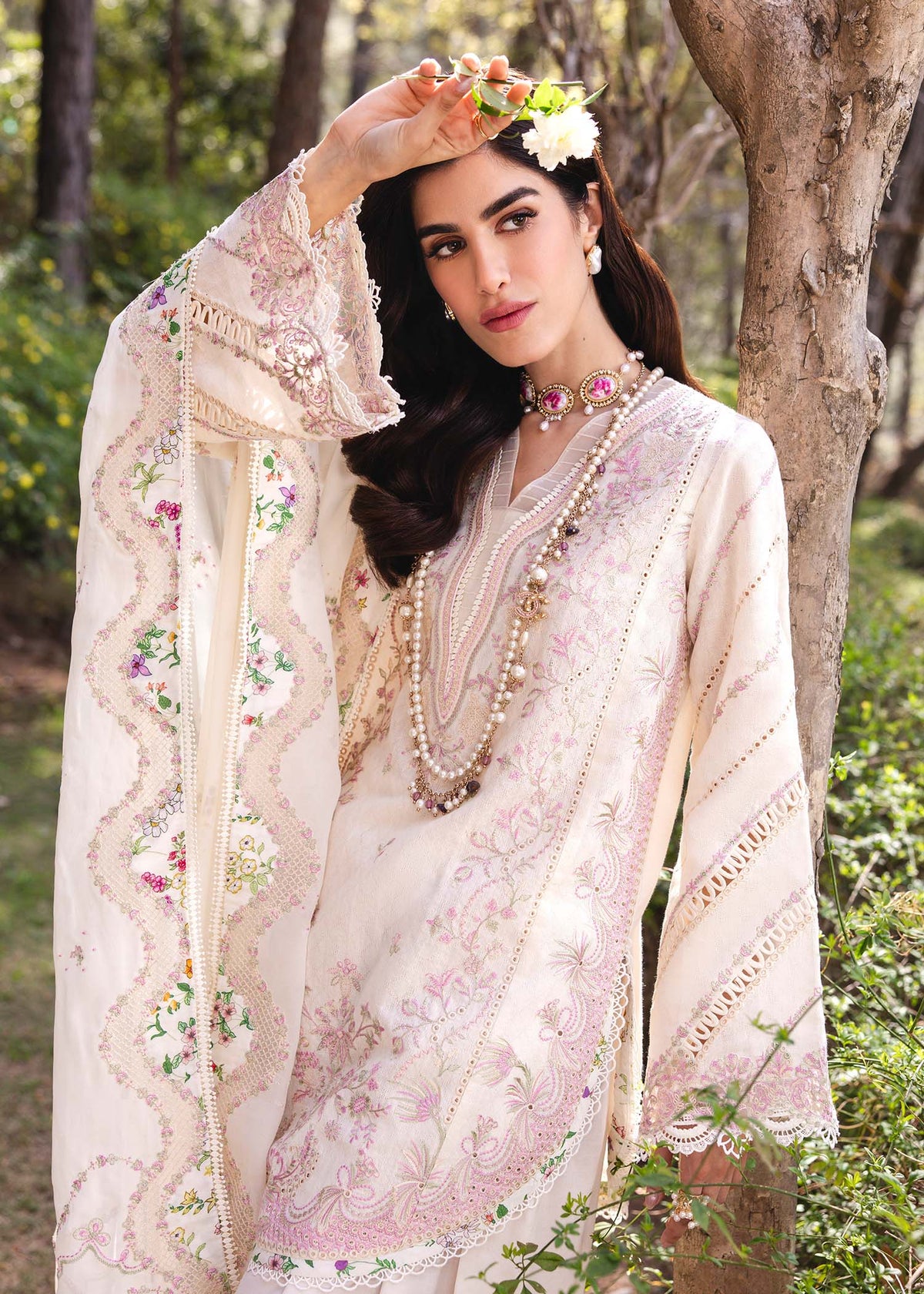 Amelia - Kanwal Malik