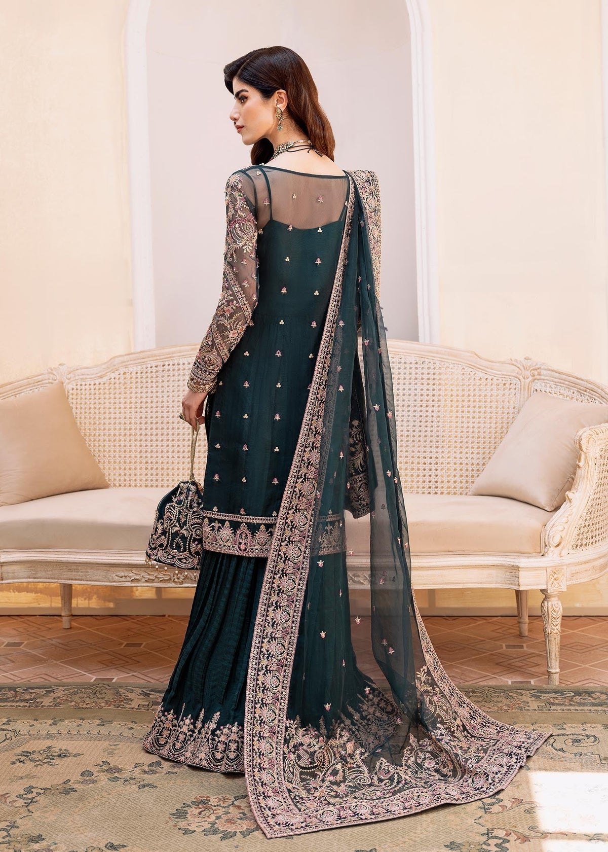 DELISHA - Kanwal Malik