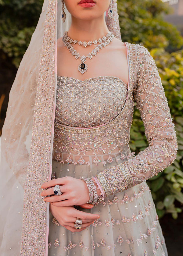 Pakistan Tesoro Bridal Jewellery Buy CLUTCH BRIDAL GOLD Online In