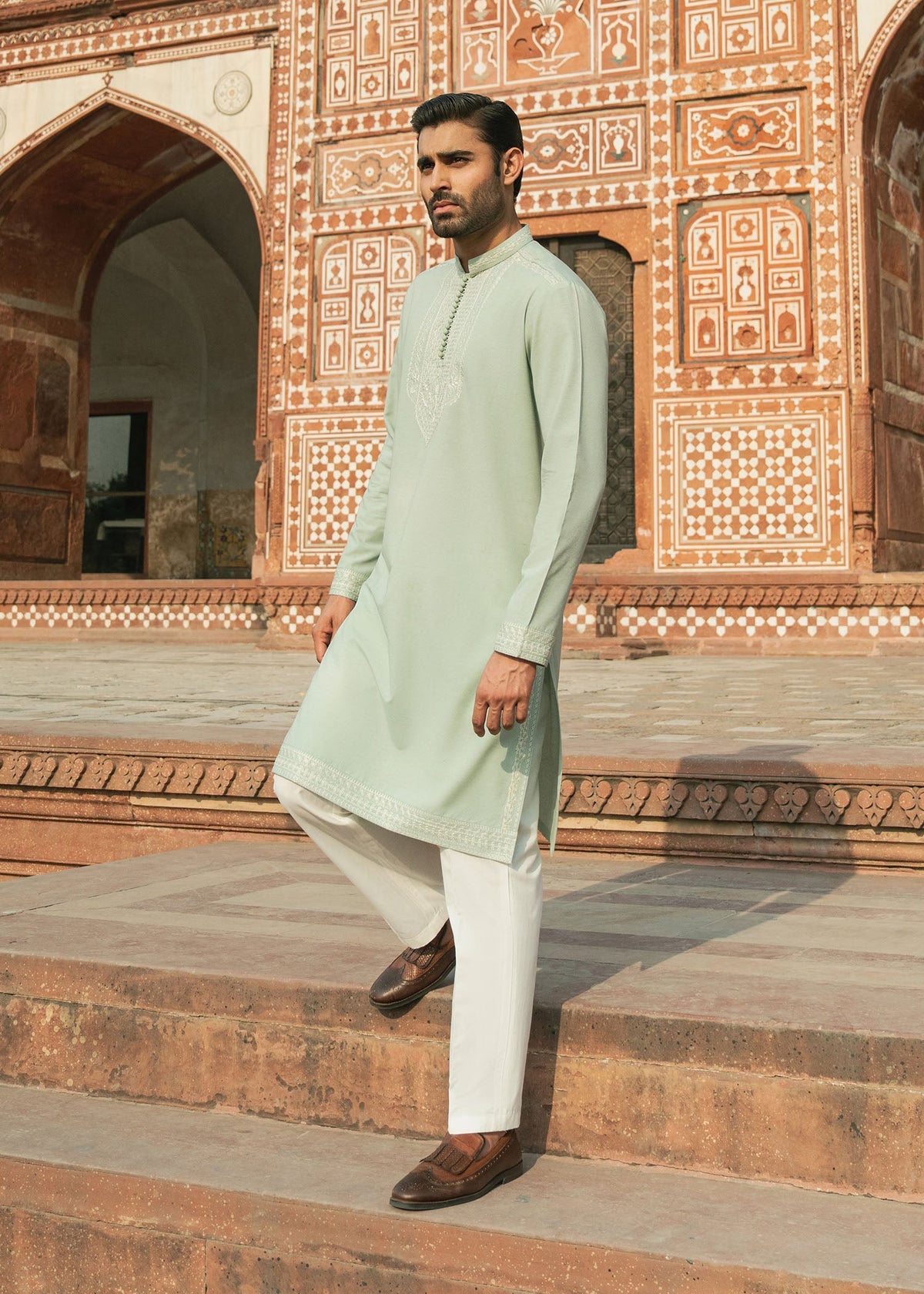 Faaris - Kanwal Malik