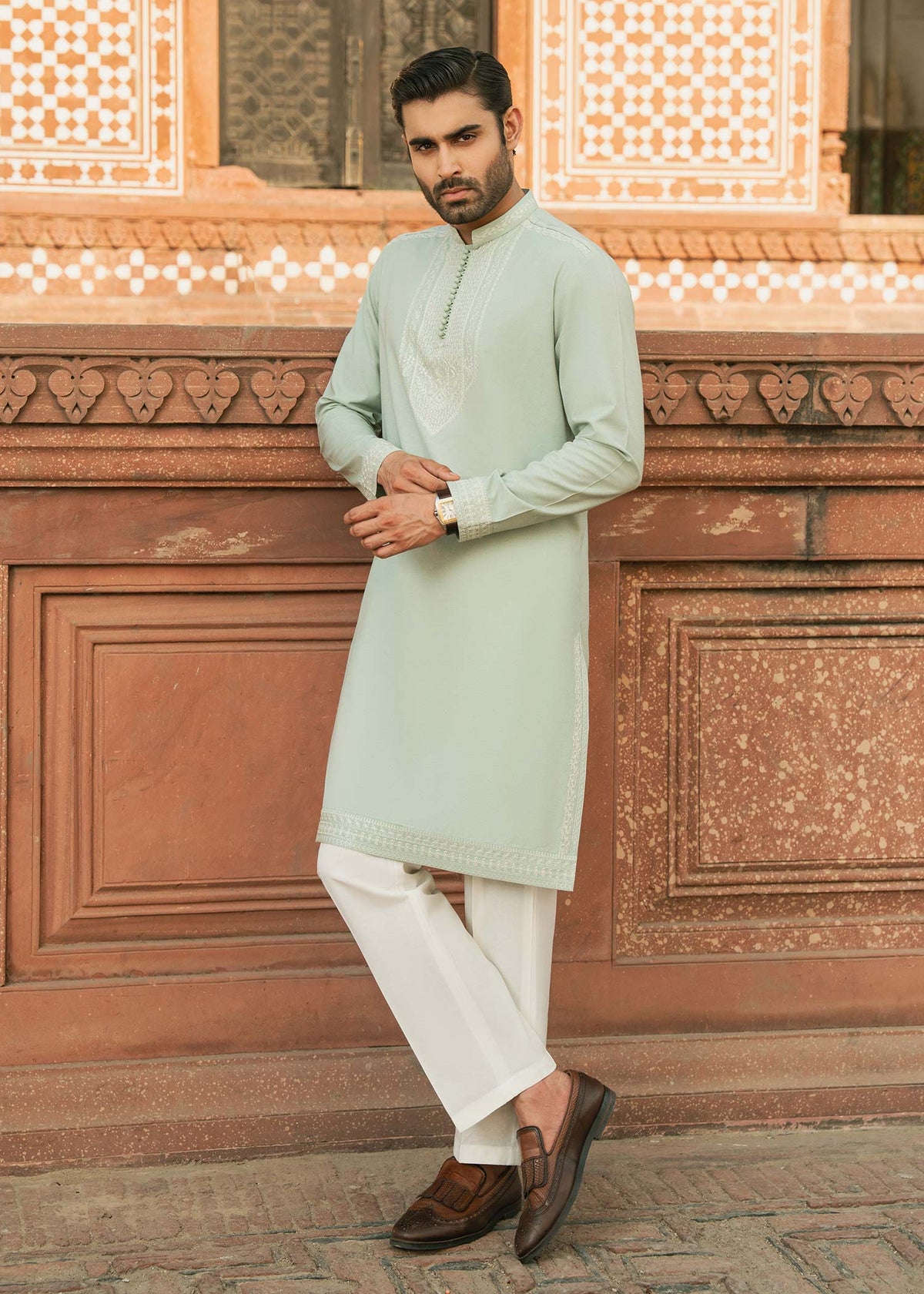 Faaris - Kanwal Malik