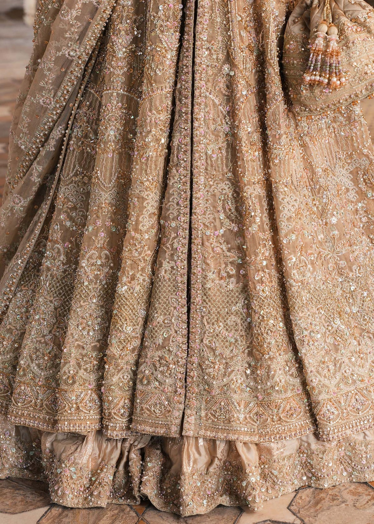 DARAKSHAN - Kanwal Malik