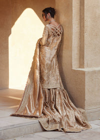 Arla luminous gold double dupatta detail - Kanwal Malik bridal couture