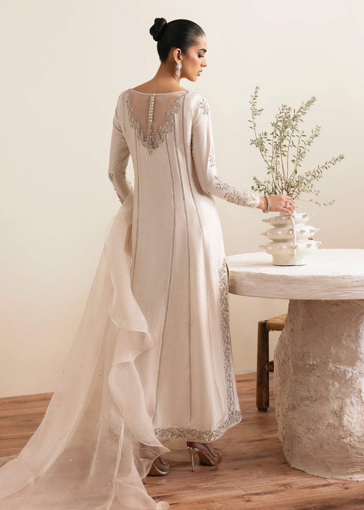 Freya ivory ruffled organza dupatta detail - Kanwal Malik