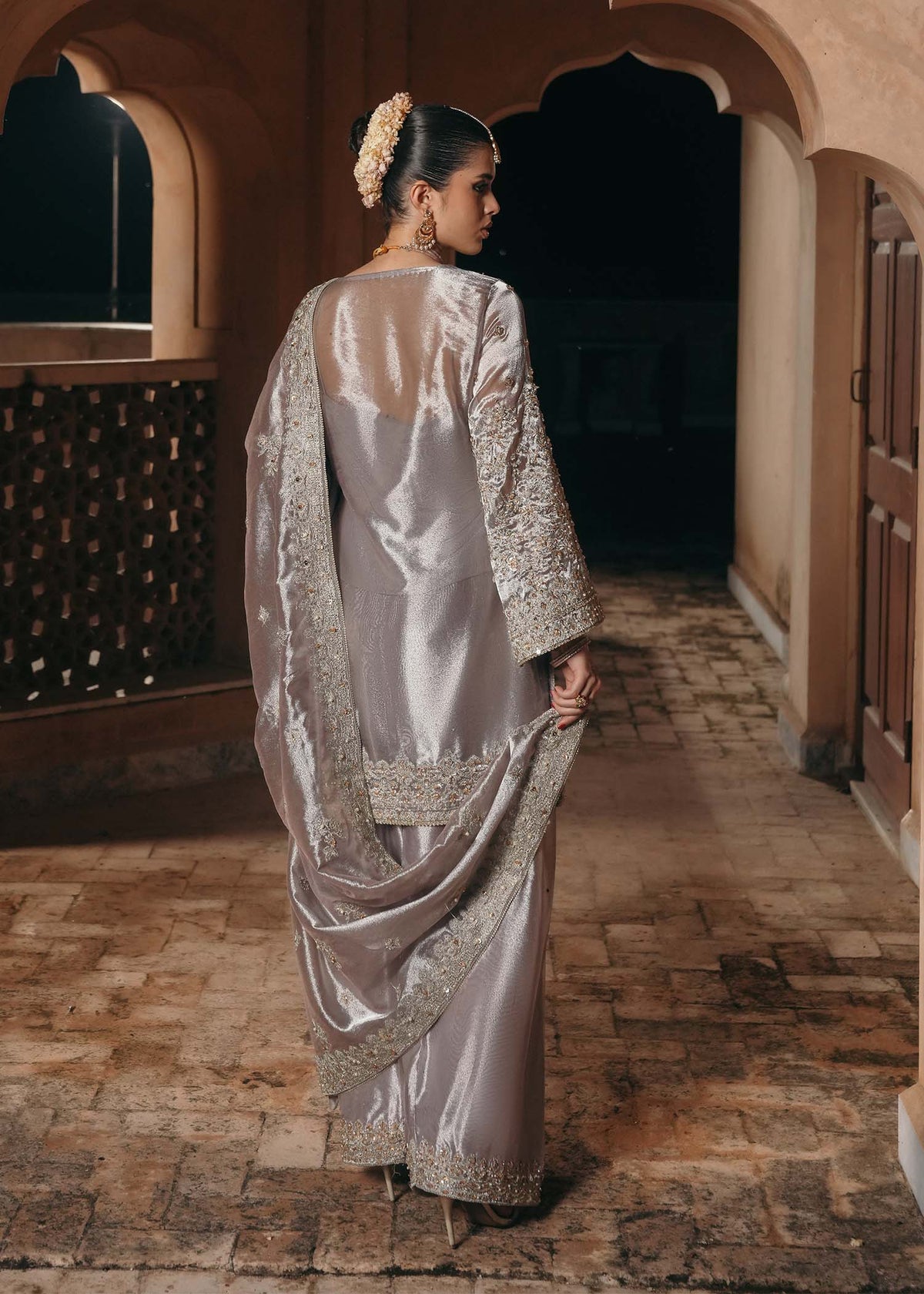 Gulnaar silver mauve complete look - Kanwal Malik