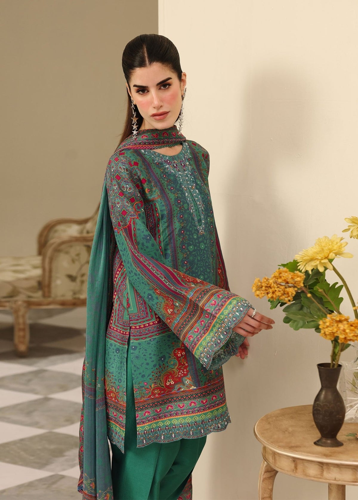 Jiana peacock green full ensemble view - Kanwal Malik