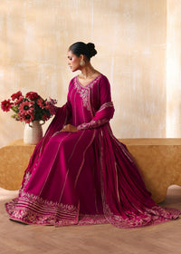 Laiya fusia side view - Kanwal Malik luxury pret