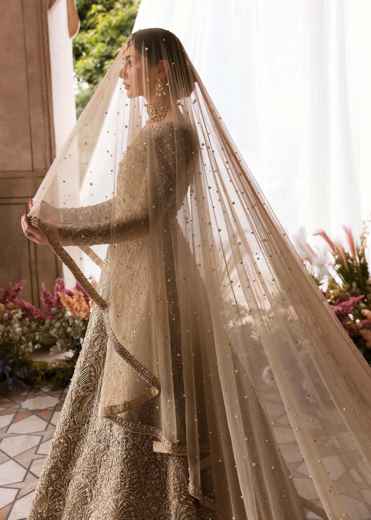 Minha nude dupatta pallu detail - Kanwal Malik bridal couture