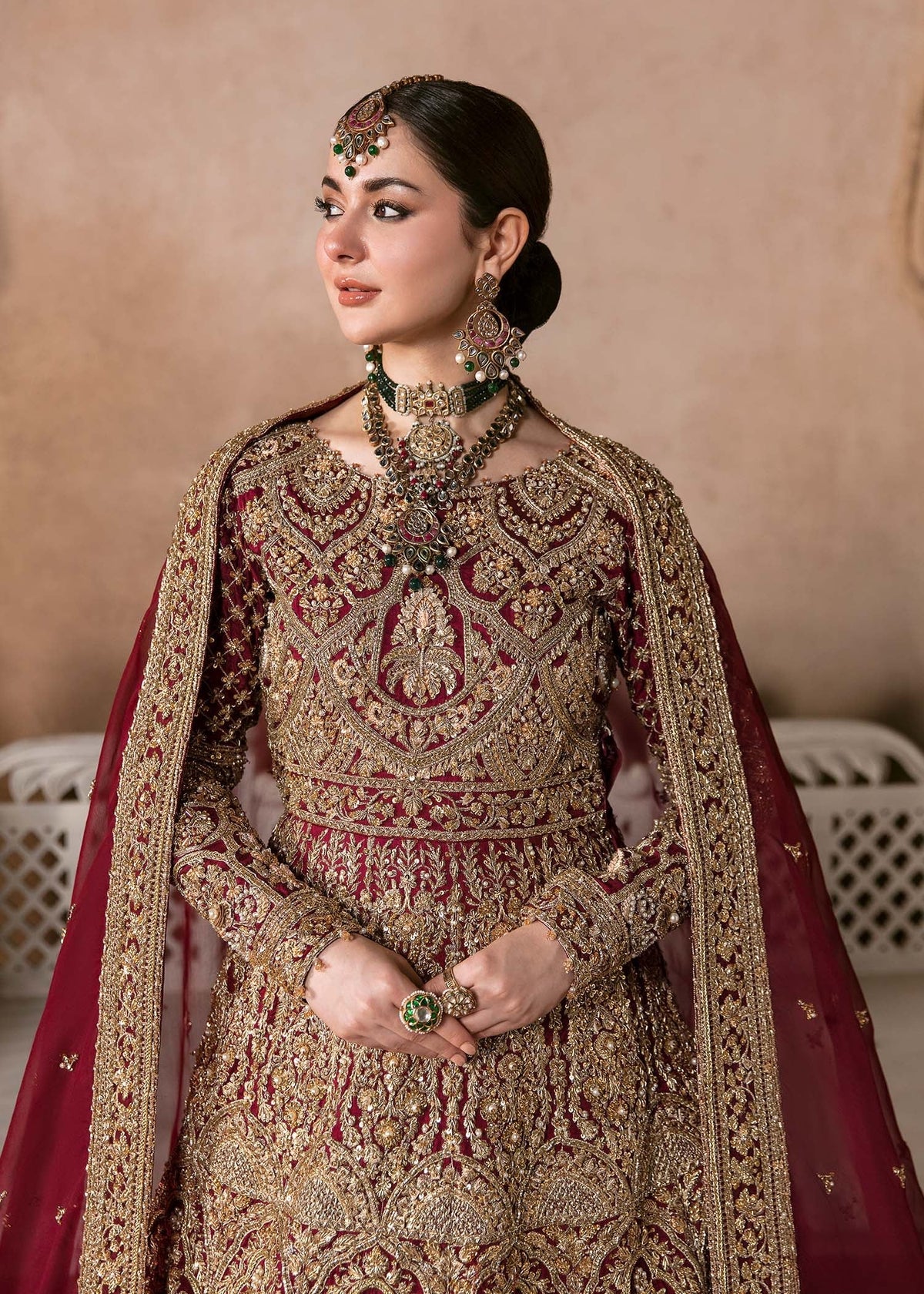 Muntaha deep red dupatta pallu detail - Kanwal Malik bridal couture