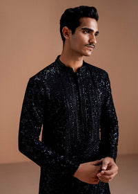 Nayal ink black complete look - Kanwal Malik