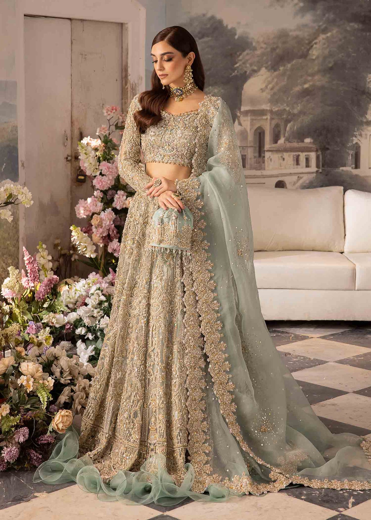 Nazra ferozi choli embellishment detail - Kanwal Malik bridal couture