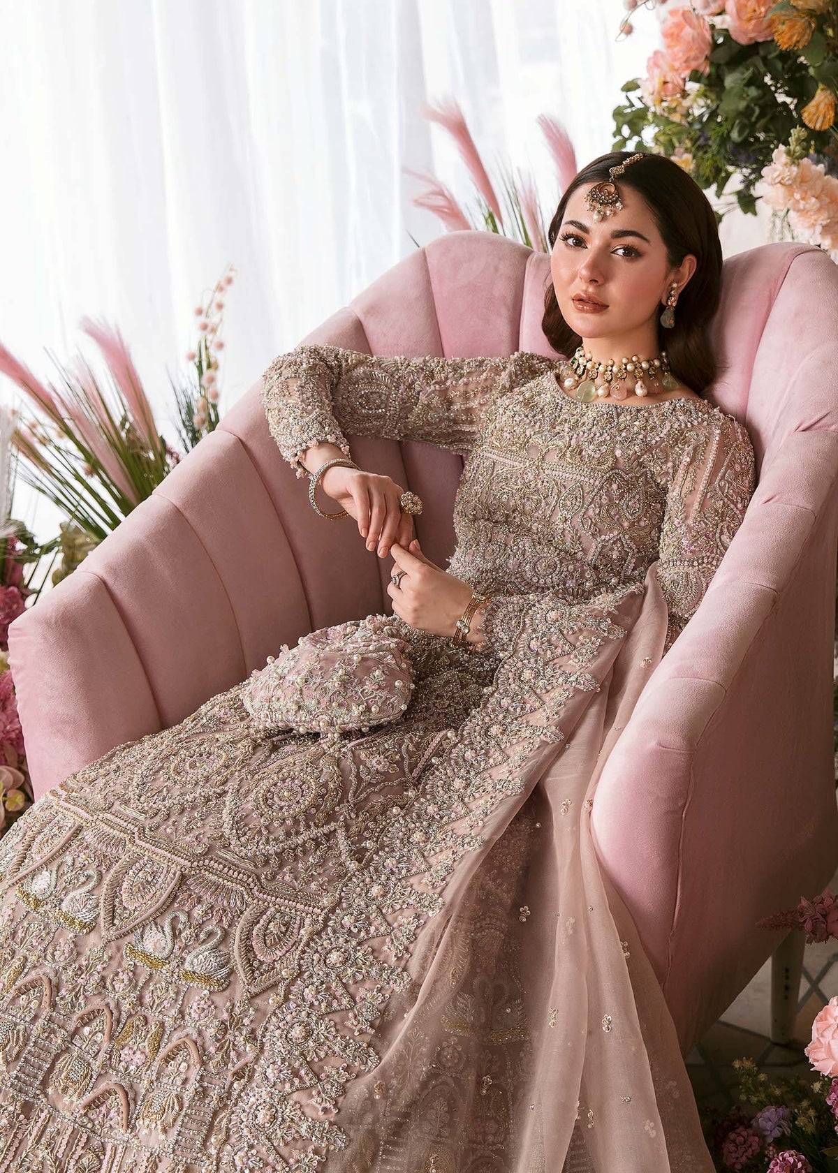 Rameen pink dupatta booti spray detail - Kanwal Malik bridal couture
