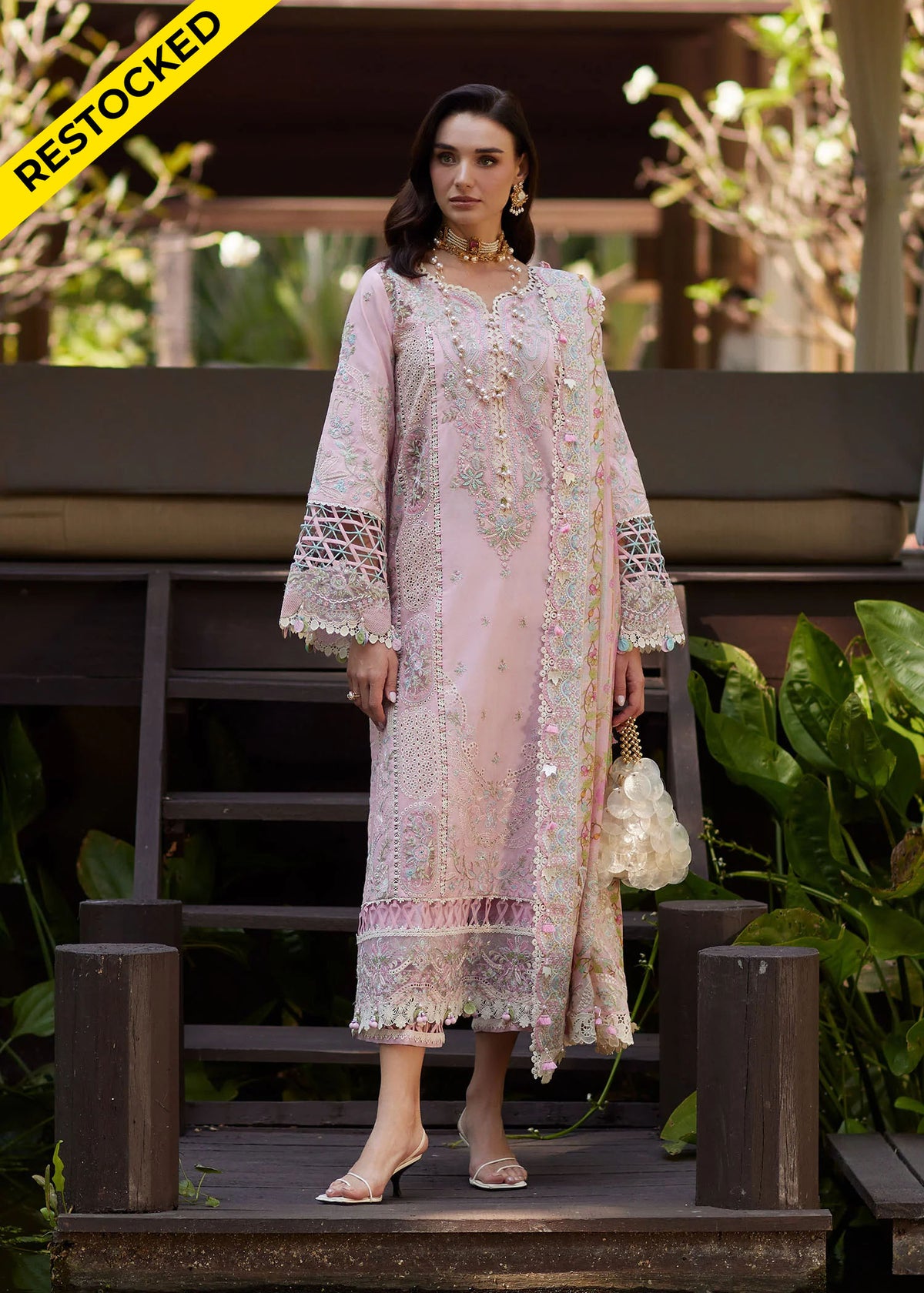 Vivian - Kanwal Malik