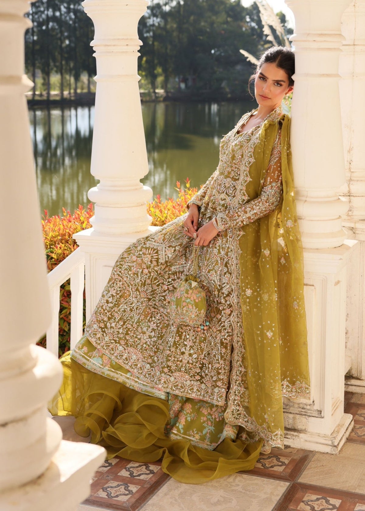 Yashma olive green dupatta border detail - Kanwal Malik luxury pret