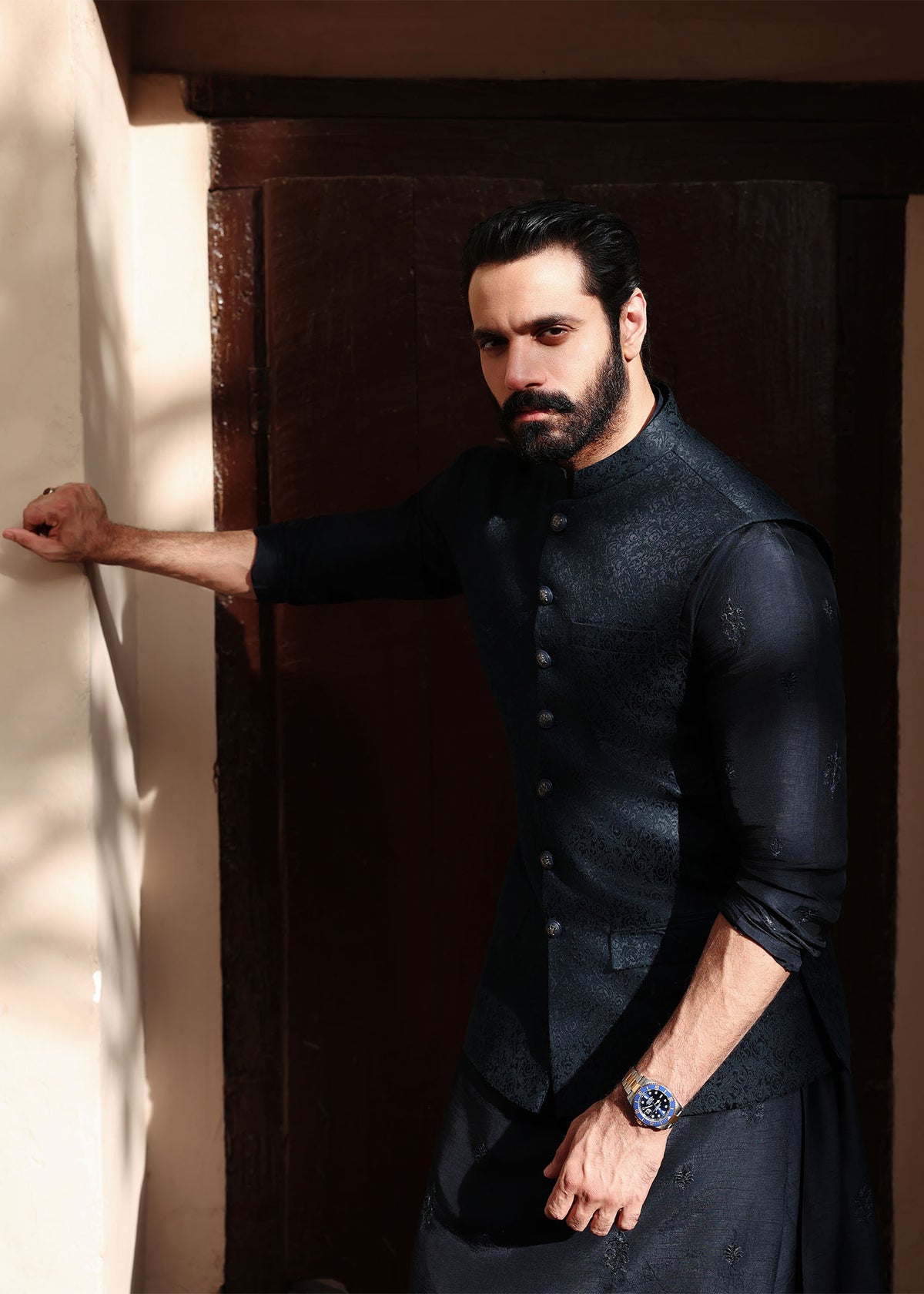 Zaviyar navy boti spray embroidery detail - Kanwal Malik menswear